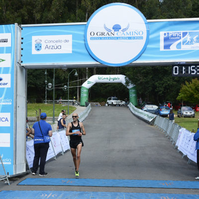 Lolo Penas e Tina Fernández, entre os 200 inscritos na media maratón O Gran Camiño