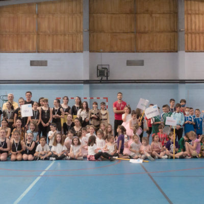 Preto de 150 escolares do Pino participaron nas Escolas deportivas municipais